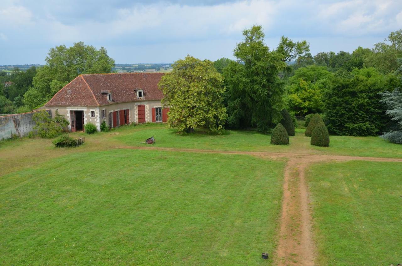 Chateau Des Noces Bazoges-en-Pareds Экстерьер фото